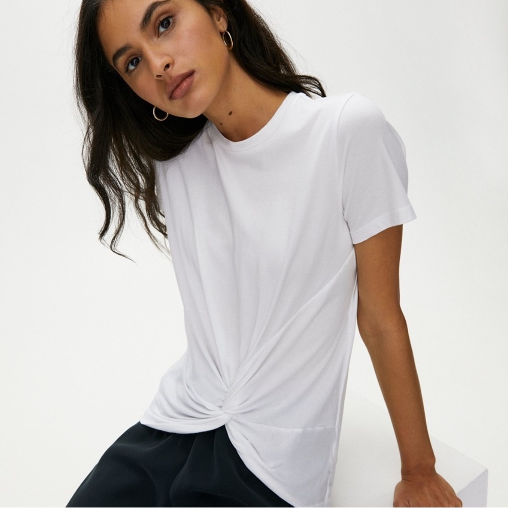 Aritzia Babaton white tshirt